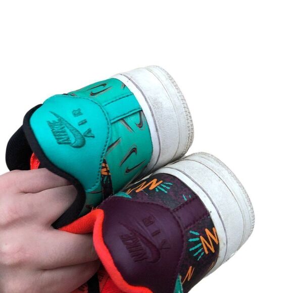 RARE 2018 Nike Air Force 1 Low What The 90s Size 8.5 - Picture 8 of 16